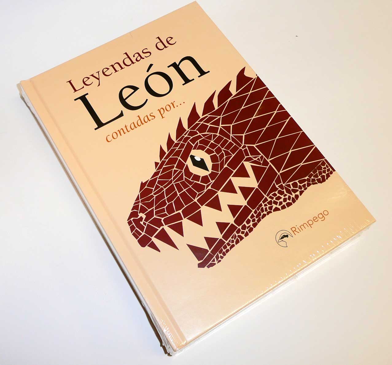 Leyendas de León AAVV Rimpego Pvp 19 €